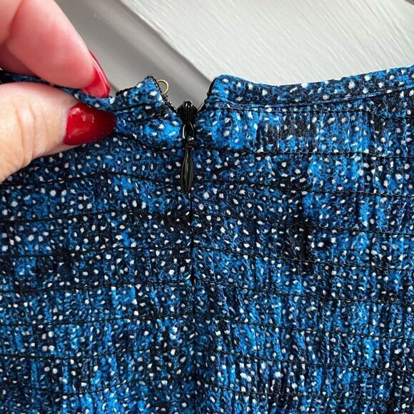 Michael Michael Kors Blue Smocked Abstract Dot Print Blouse sz XL NWT - Picture 8 of 8